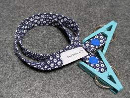 Blumen blau Serviettenkette