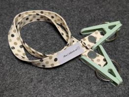 Gepunkteter Serviettenhalter